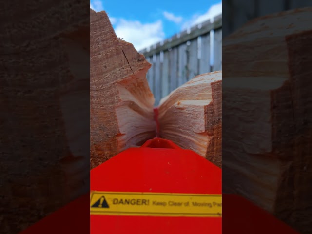 Just a lovely view of our Duocut blade in action 🤌 #gardening #logsplitter #forestrymachinery